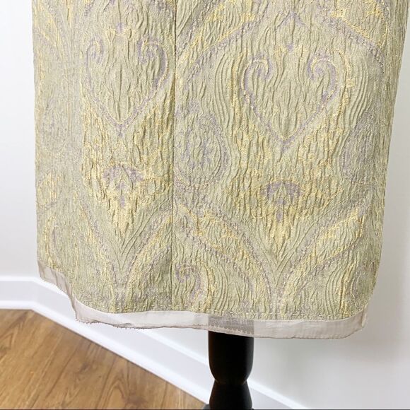 Tahari Scoop Neck Sleeveless Gold Brocade Sheath Dress w/Organza Trim NWOT Sz 10 - Picture 7 of 16